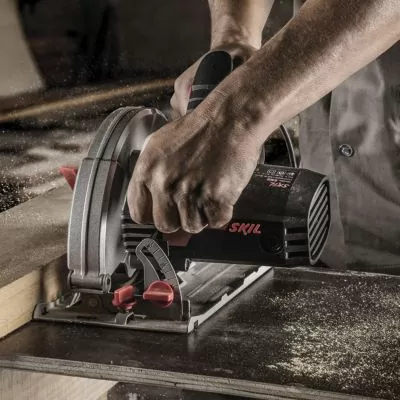 Sierra circular Skil 5402 1400W 110V con disco 24 dientes